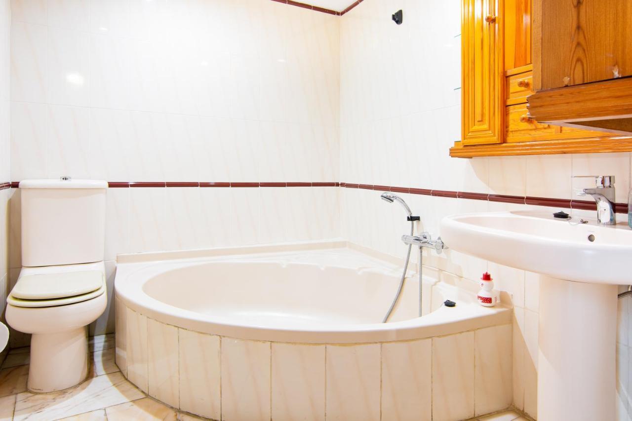 Вілла Casa Lola Centro De Нерха Екстер'єр фото